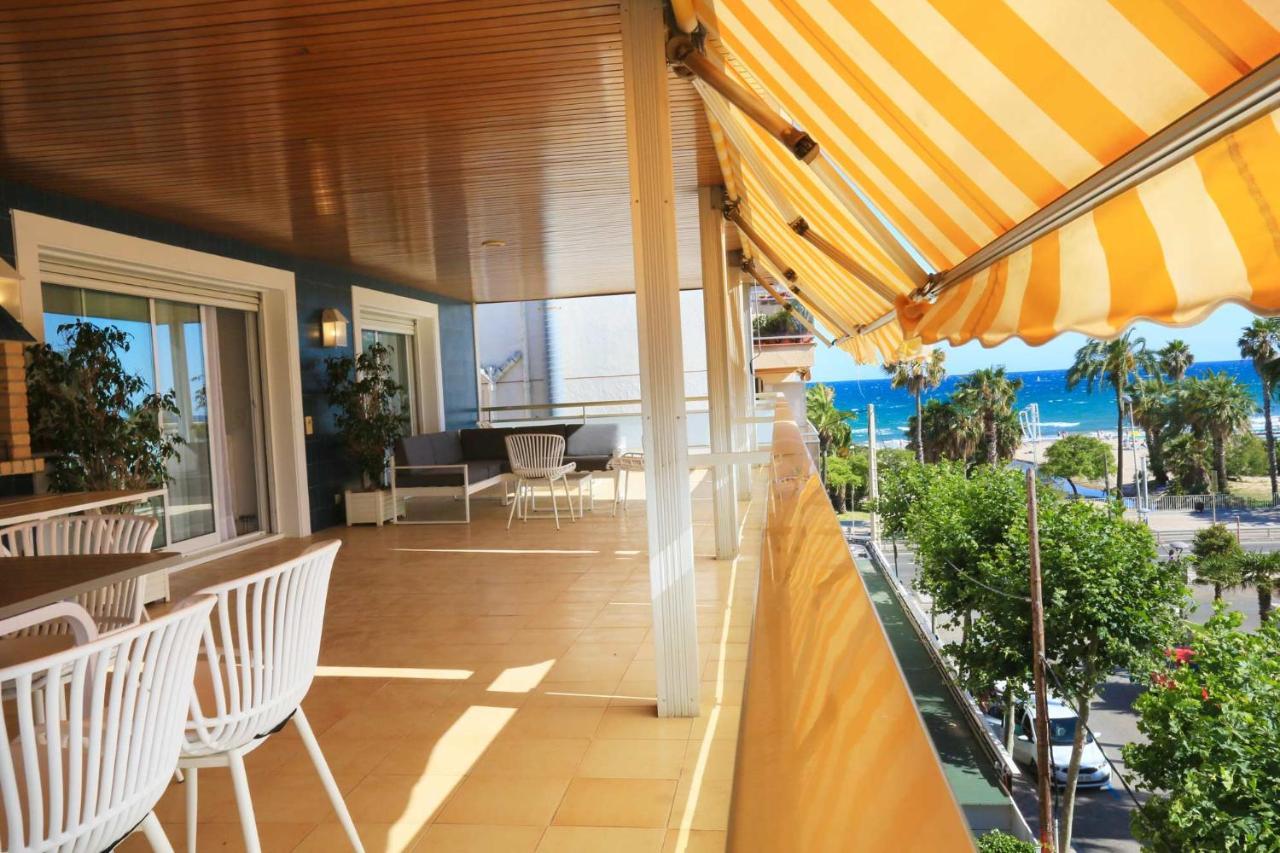 Aquarium - Only Families Apartment Cambrils Exterior foto