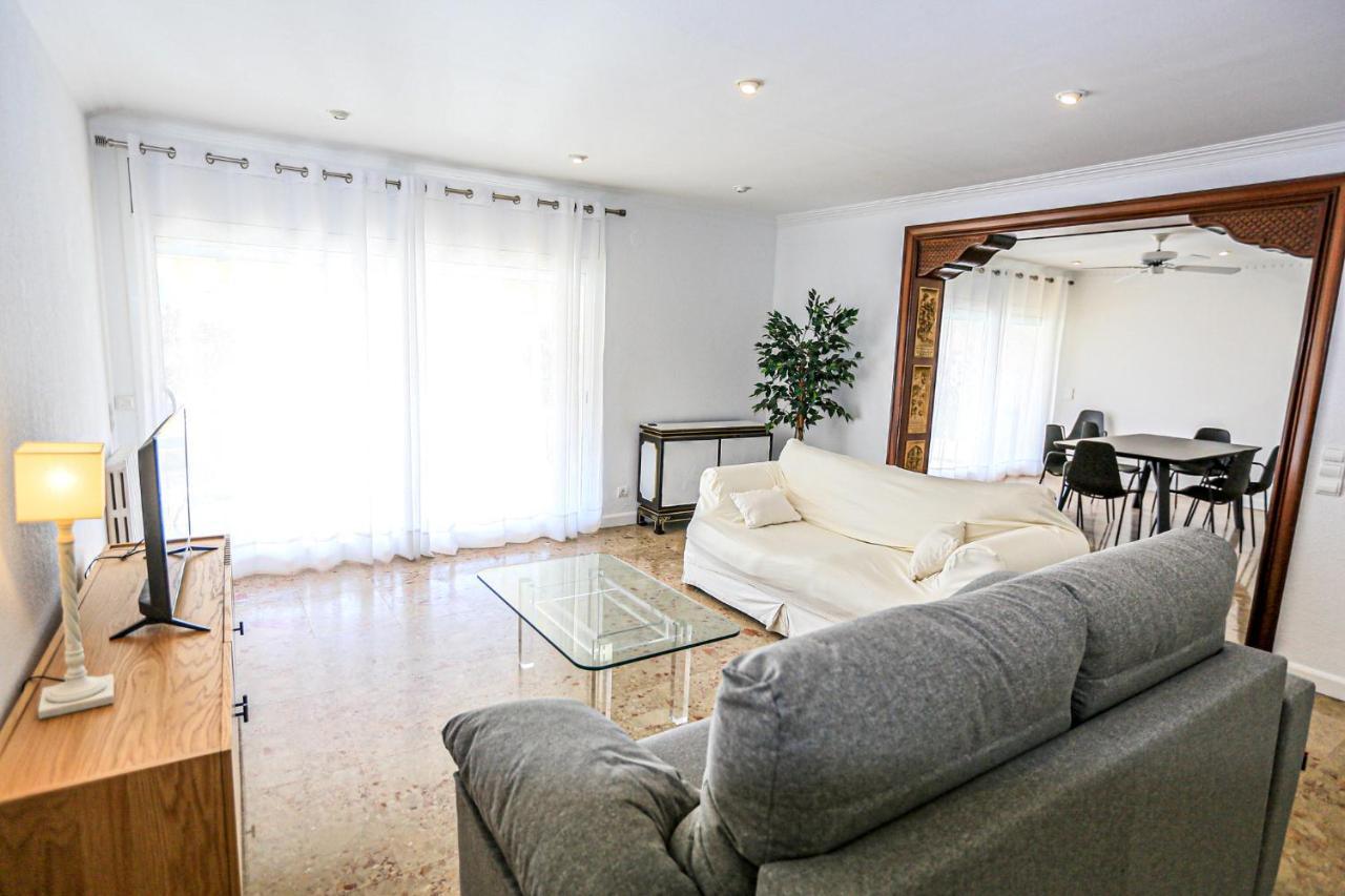 Aquarium - Only Families Apartment Cambrils Exterior foto