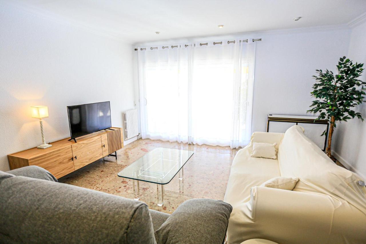 Aquarium - Only Families Apartment Cambrils Exterior foto