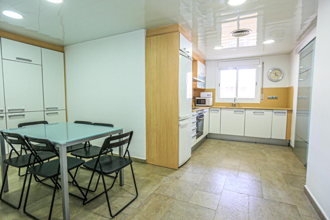 Aquarium - Only Families Apartment Cambrils Exterior foto