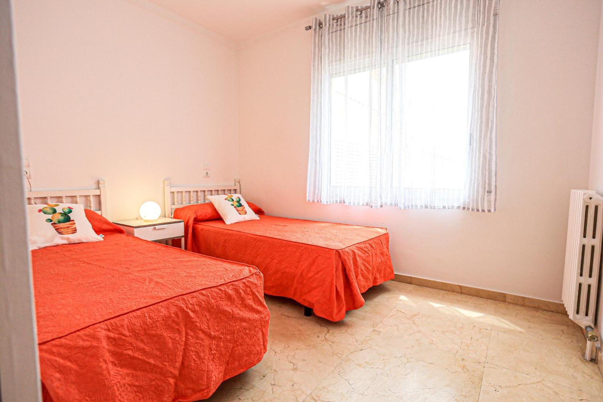 Aquarium - Only Families Apartment Cambrils Exterior foto