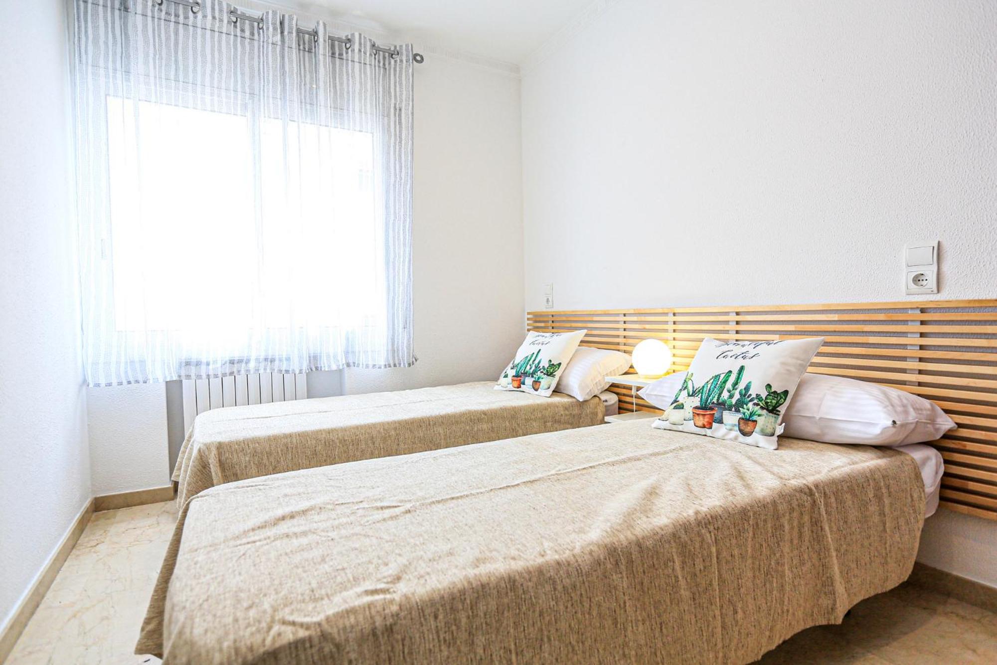 Aquarium - Only Families Apartment Cambrils Exterior foto
