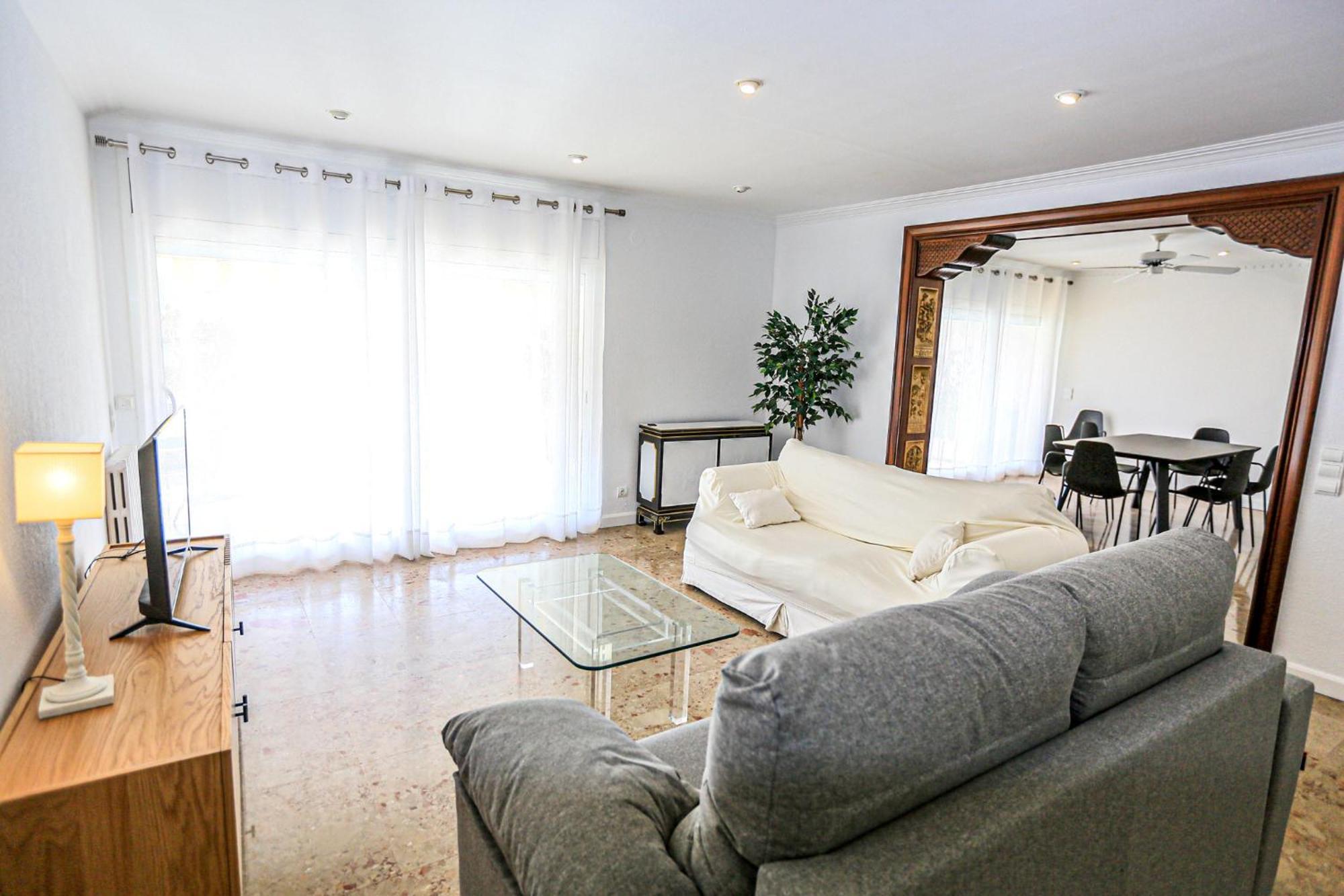 Aquarium - Only Families Apartment Cambrils Exterior foto