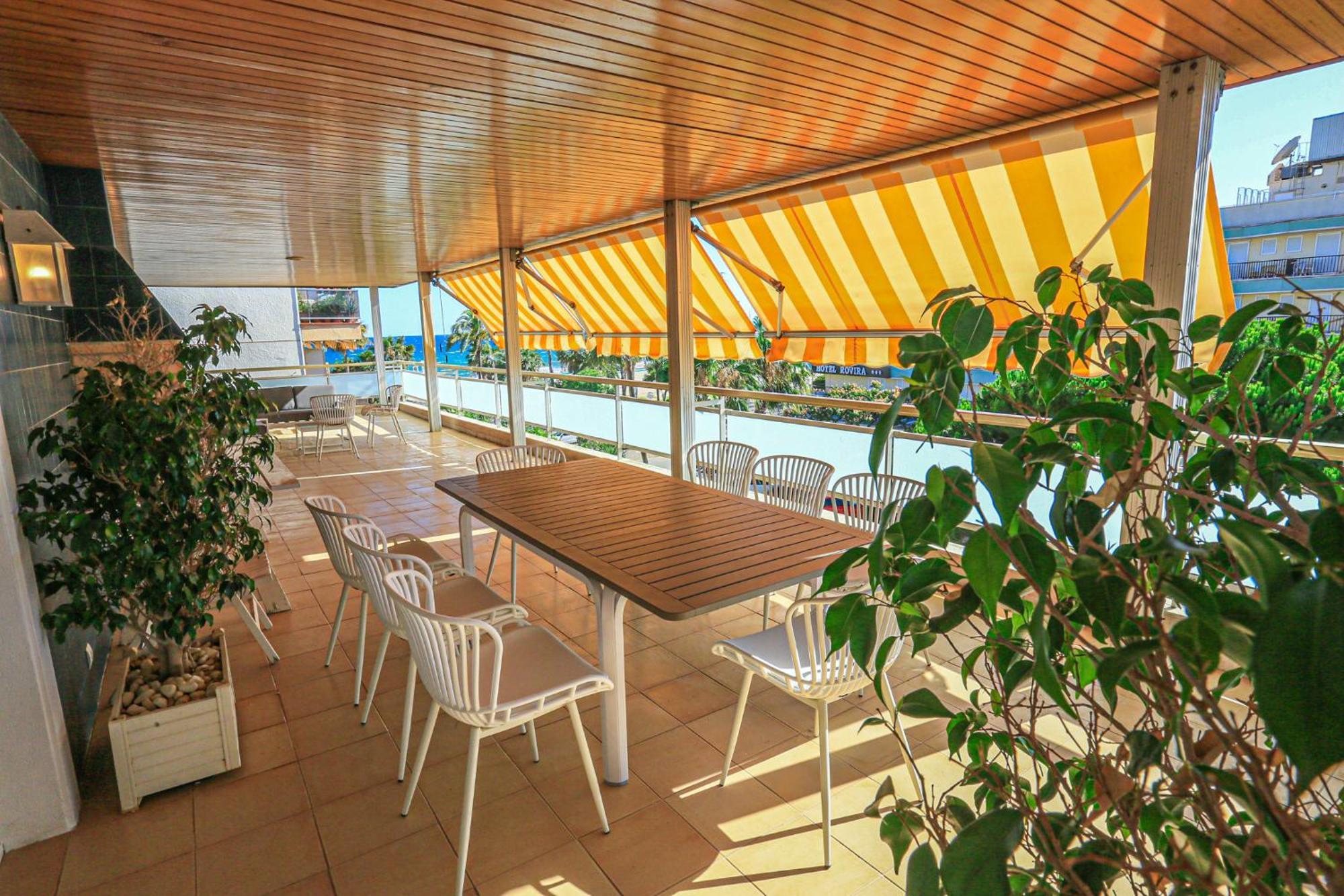 Aquarium - Only Families Apartment Cambrils Exterior foto
